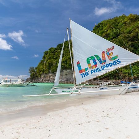 Four Points By Sheraton Boracay Balabag  Exterior photo
